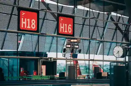 Stansted Taxi Quote: Cheap Airport Cars | London Minicabs & STN Cabs Transfers,Book cheapest Heathrow airport transfers with our local taxi company. Get the best price for 24/7 minicabs and cars near me with online fixed quotes,phone,numbers,companies